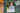 Un calendrier photo avec la page de calendrier de juin ouverte est posé sur une table. La photo montre une femme vêtue d’un pull-over violet. À côté de son visage se trouve le texte « Ton esprit ». Sous le calendrier se trouvent différents papiers cadeaux, à côté desquels se trouvent des cadeaux emballés et un bol de noix.